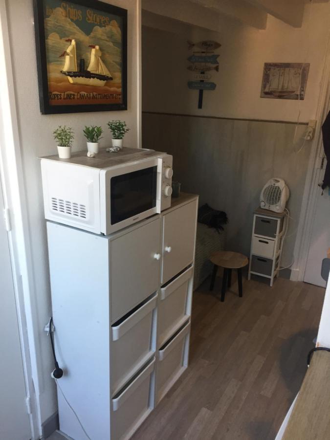 Studette Tiny House De L Eglise 12 M2 Apartment Ault Bagian luar foto