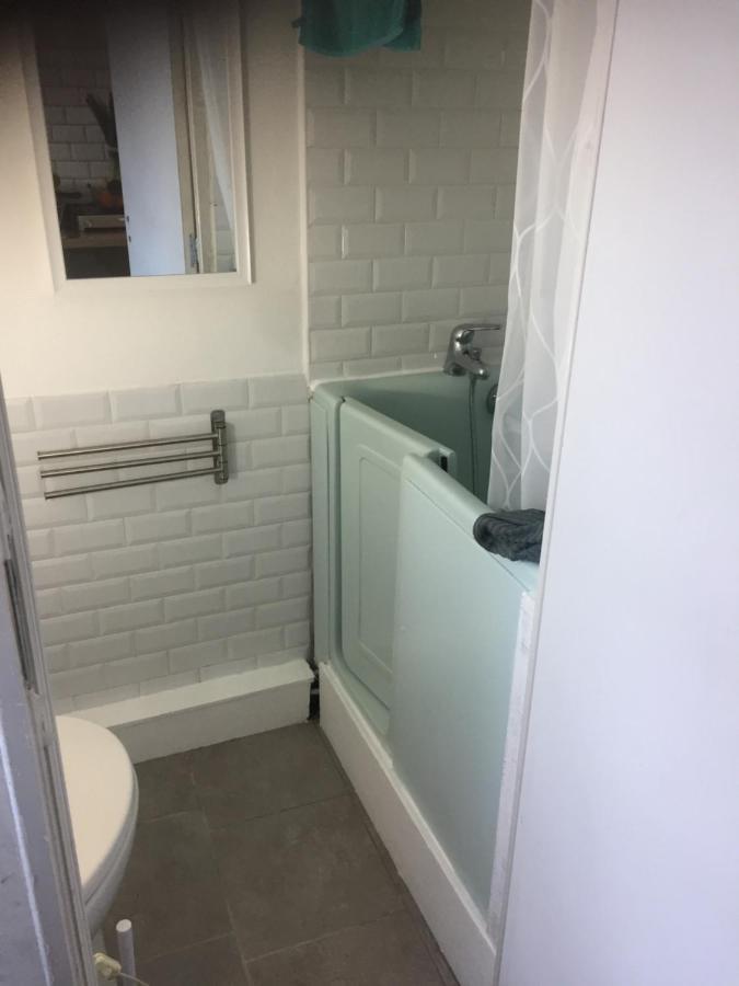 Studette Tiny House De L Eglise 12 M2 Apartment Ault Bagian luar foto